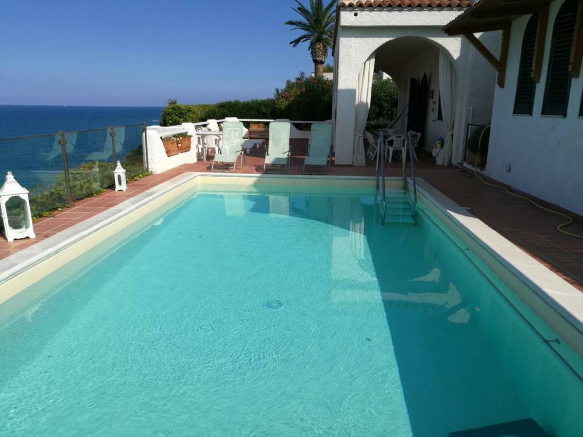 Villa Anna Agnone Bagni Bagian luar foto